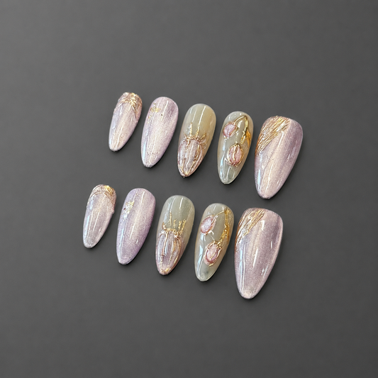 Lavender Dust – Lavender Gold Cat Eye Press-On Nails
