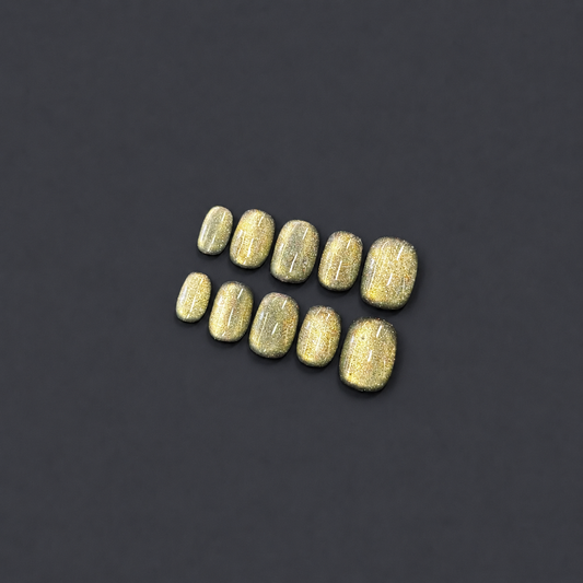 Olive Martini – Olive Gold Cat Eye Press-On Nails
