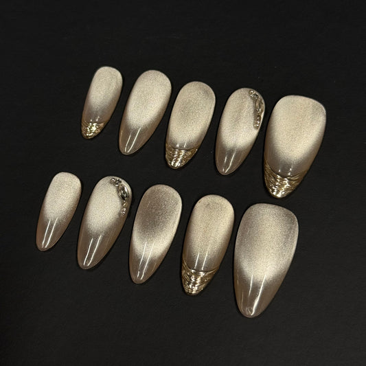 Champagne – Gold Cat Eye French Press-On Nails