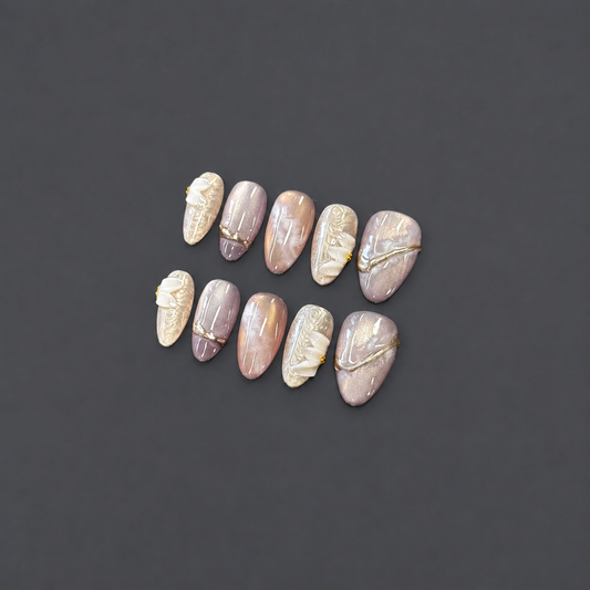 Lilac Haze – Lavender Gold Cat Eye Press-On Nails